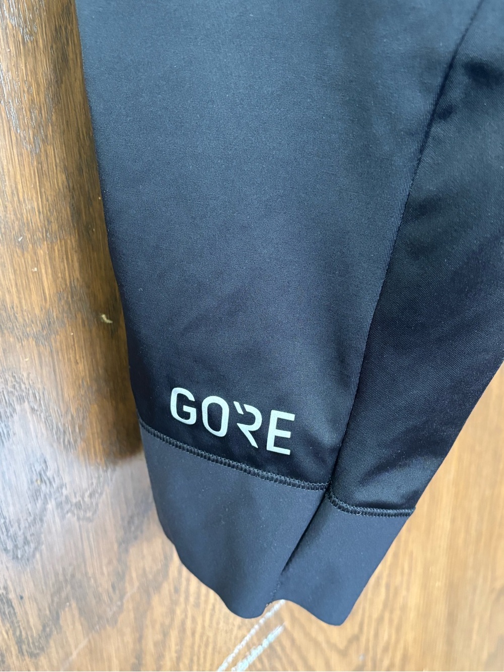 Gore Wear cycling bib shorts feature a branded mesh back panel for breathability - Picture 3 of 8